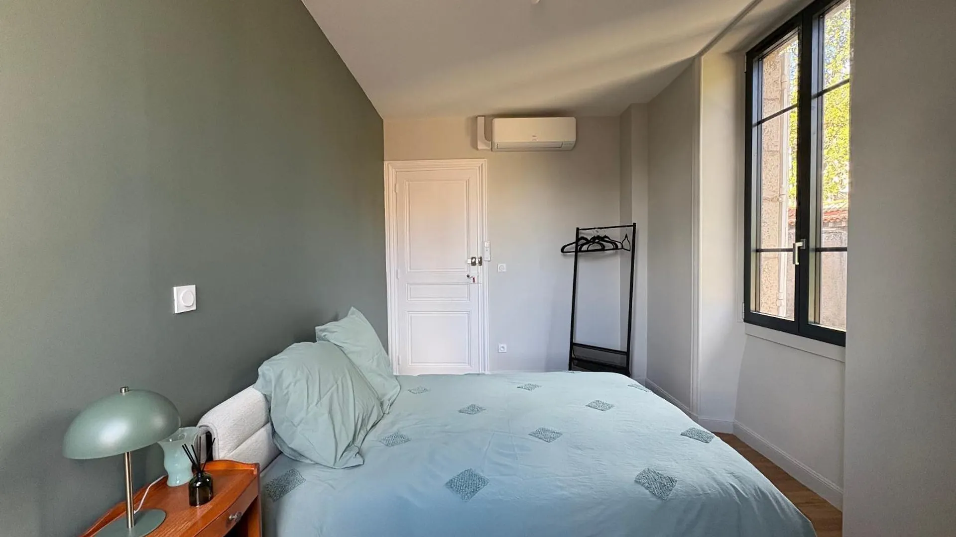 Maison 1880 Annonay Guest house